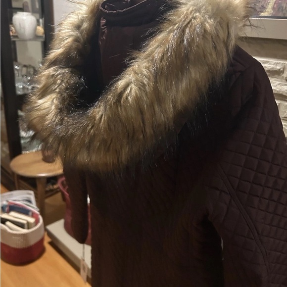 Ivanka Trump Womens Winter Wine Color Faux Fur Lined Hood Quilted Parka M NWT - Picture 5 of 16